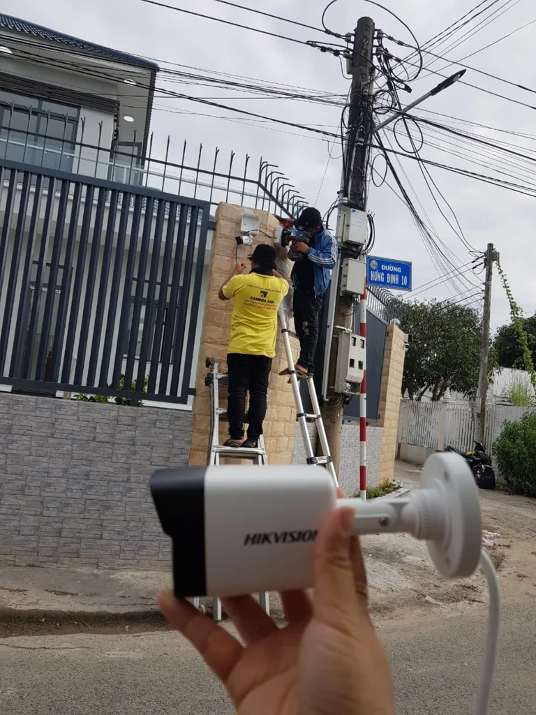nên chọn loại nào cho camera nhà xưởng của bạn