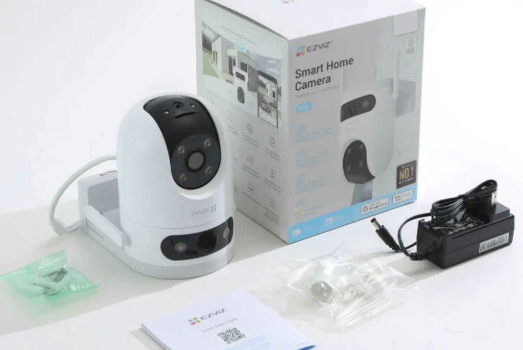Camera EZVIZ H9c 2 Mắt với ống kính cố định và ống kính quay quét 360 độ. Nguồn: camera Ezviz